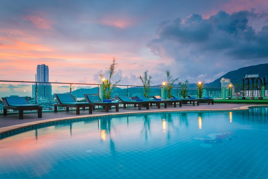 Add Plus Hotel & Spa Patong Exterior photo